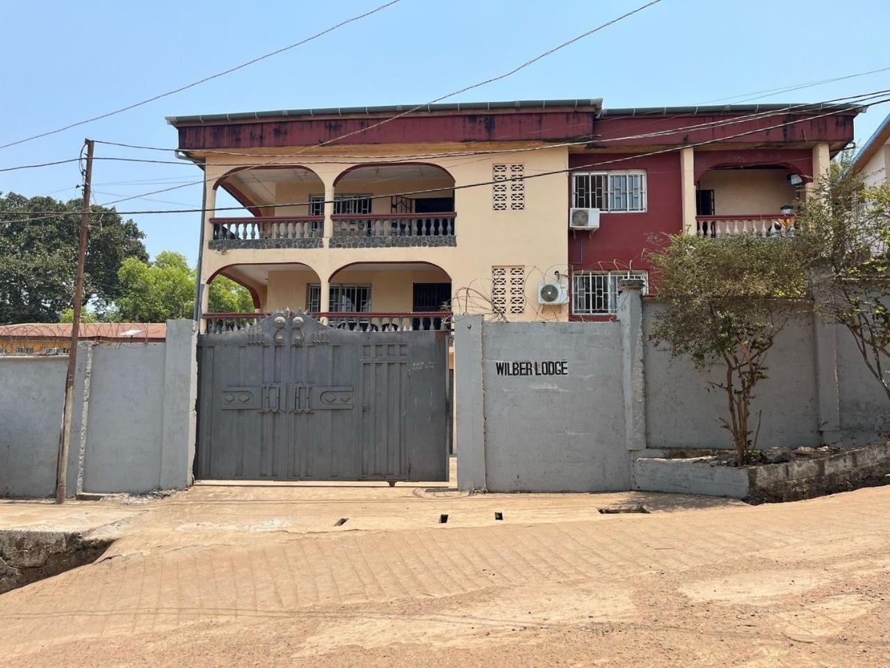 فريتاون Wilber Lodge المظهر الخارجي الصورة